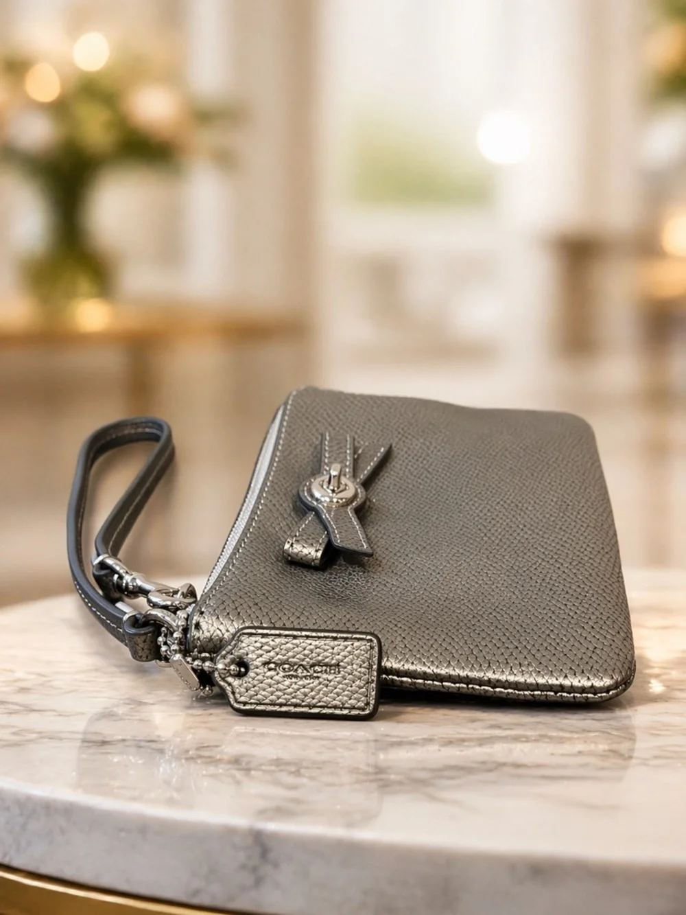 EUC Coach Metallic Gunmetal Silver Leather Wristlet Clutch - Picture 3 of 8
